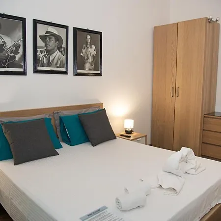Vatican - Risorgimento's Homies Apartment *